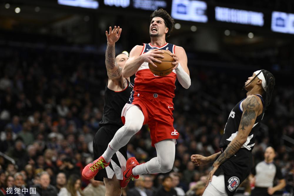 苏亚雷斯职 苏亚雷斯职