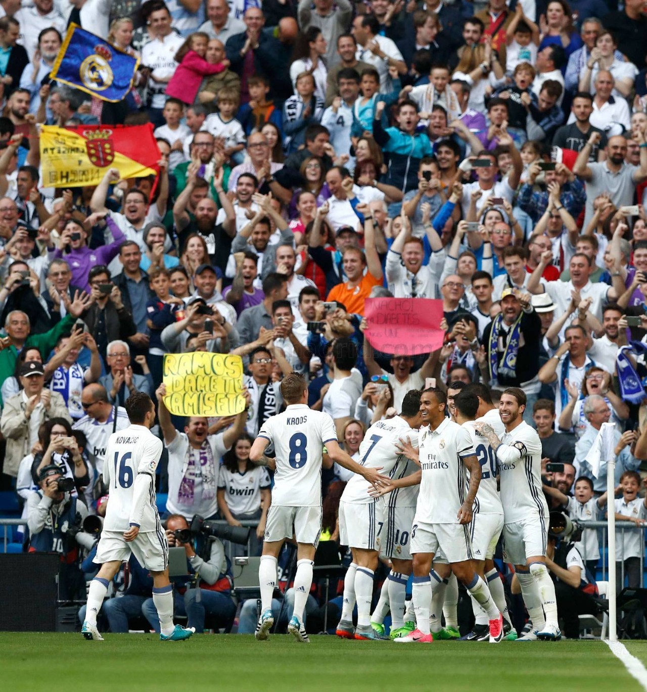 界足坛的竞 界足坛的竞